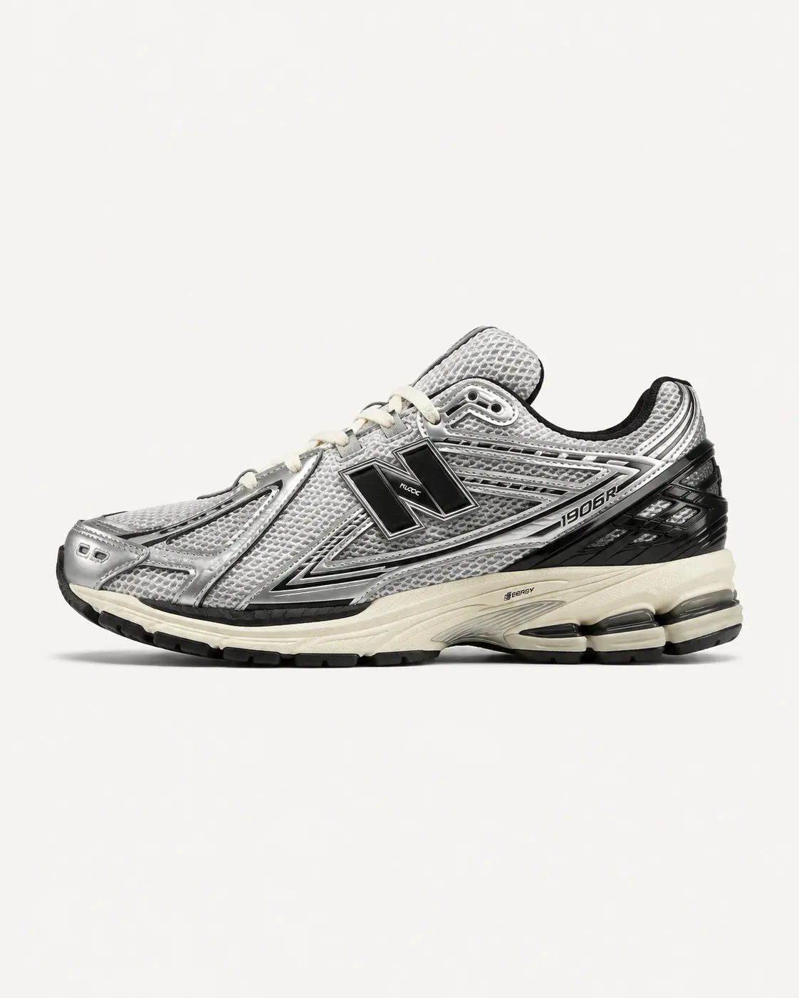New Balance New Balance 1906R — Silver Metallic / Black / Sea Salt