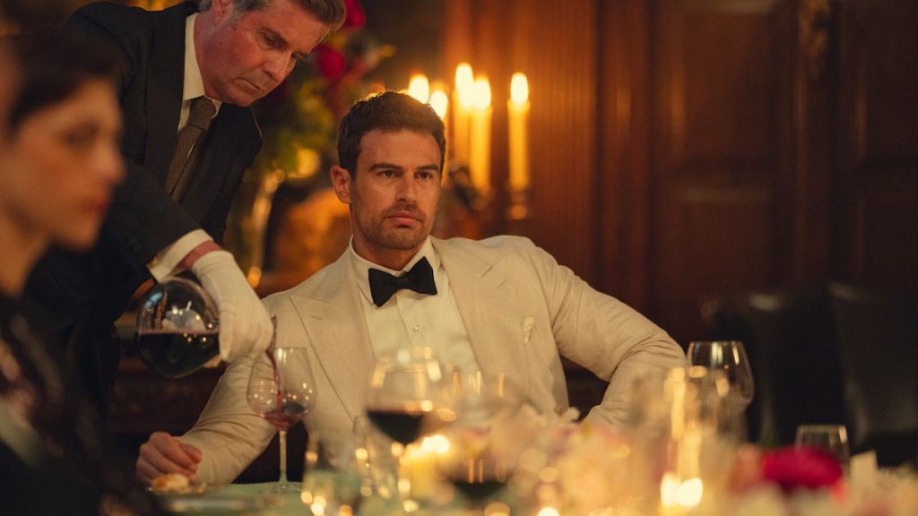 Scène de dîner de la saison 2 de The Gentlemen, série Netflix